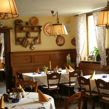 Brauereigasthof Goldener Lowe Otel Bayreuth